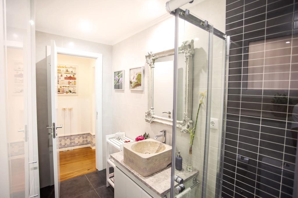 Typical Bairro Alto Apartment Lisboa Dış mekan fotoğraf