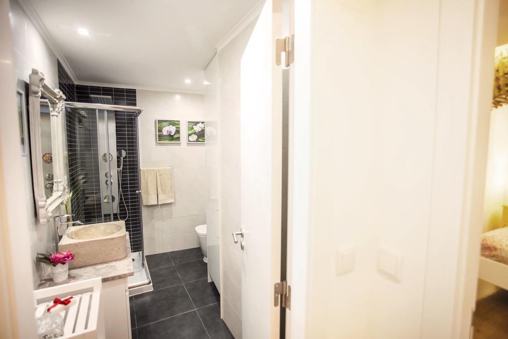 Typical Bairro Alto Apartment Lisboa Dış mekan fotoğraf