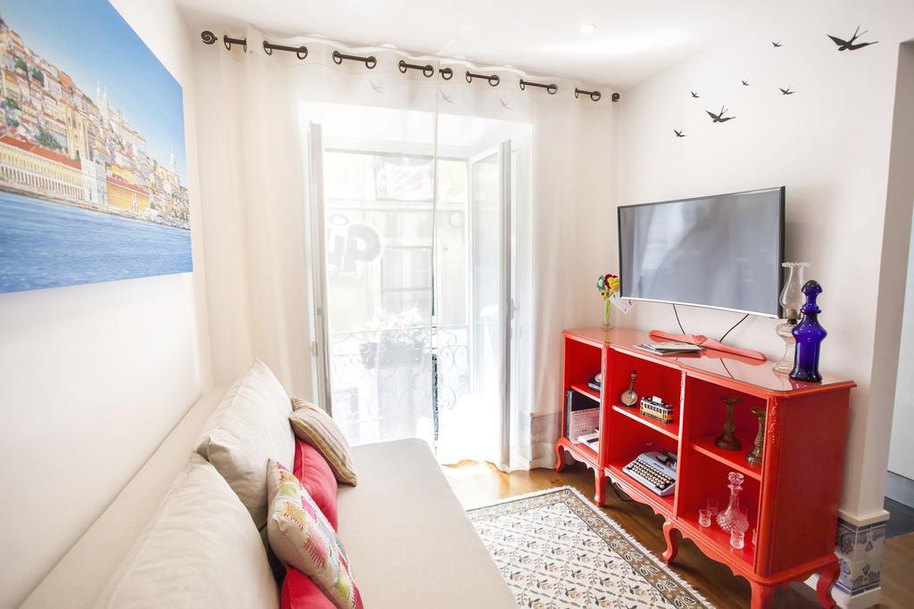Typical Bairro Alto Apartment Lisboa Dış mekan fotoğraf