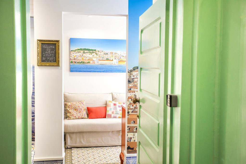 Typical Bairro Alto Apartment Lisboa Dış mekan fotoğraf