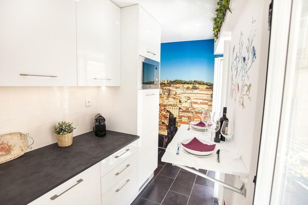 Typical Bairro Alto Apartment Lisboa Dış mekan fotoğraf