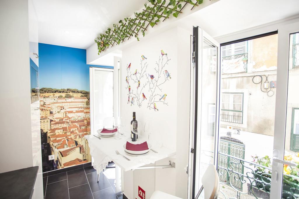 Typical Bairro Alto Apartment Lisboa Dış mekan fotoğraf